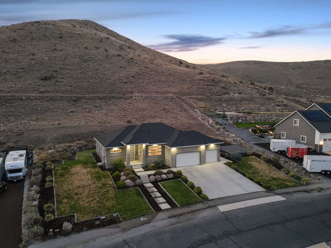 House in Eagle Mountain, Utah, United States 4 - 18591311