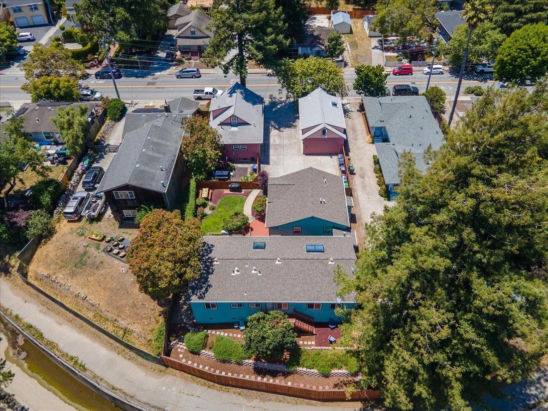 Santa Cruz, California, United States 2 - 18591391