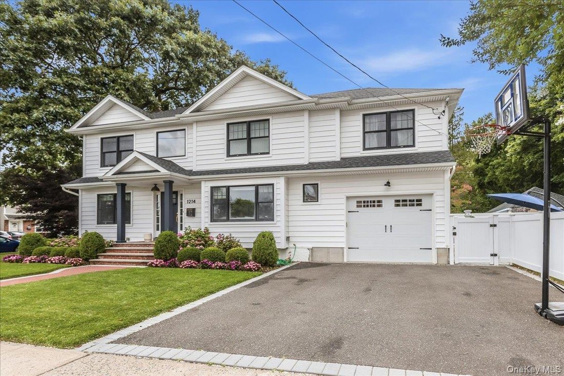 House in Hempstead, New York, United States 2 - 18592836
