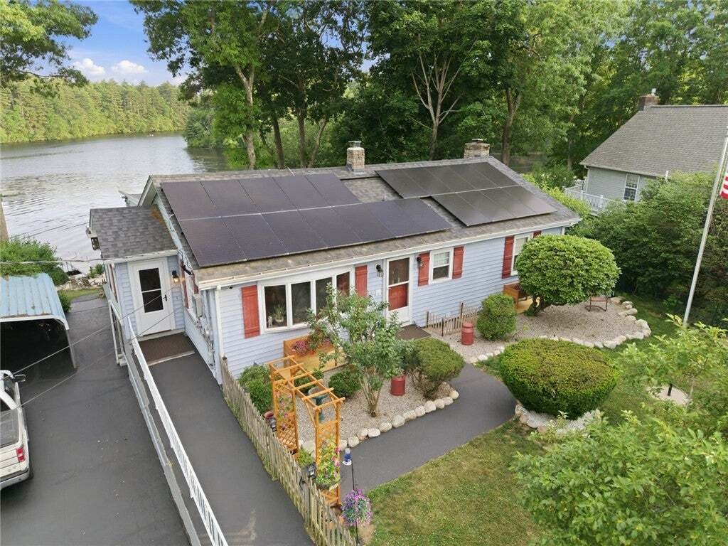 House in Burrillville, Rhode Island, United States 3 - 18588820