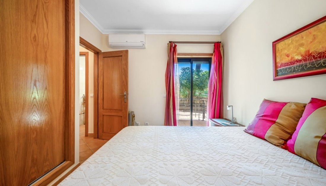 Wohnung in Olhos de Agua, Algarve, Portugal 3 - 18590517