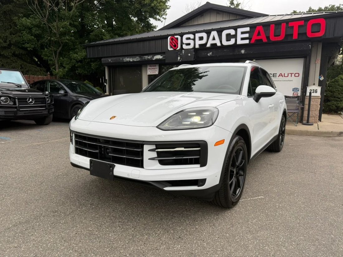 Suv in East Brunswick, NJ, United States 2 - 18563795