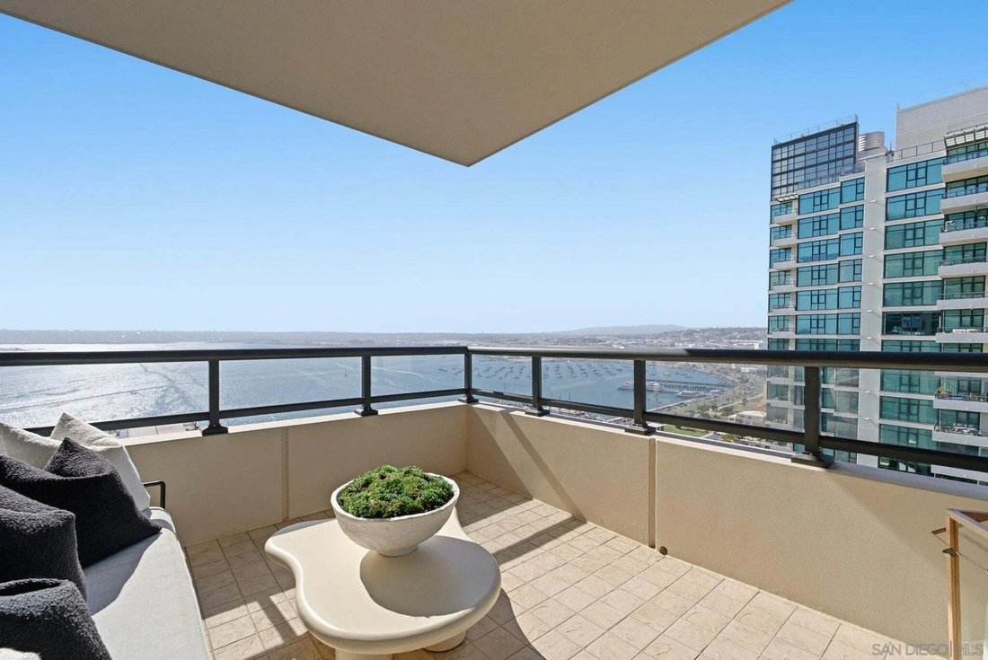 Condo in San Diego, California, United States 3 - 18591933
