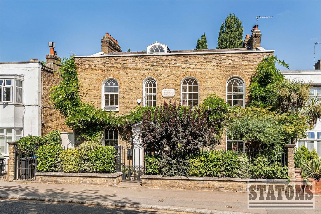 House in Chase Side, Enfield, England 1 - 18591018