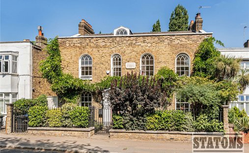 House in Chase Side, Enfield, England 1