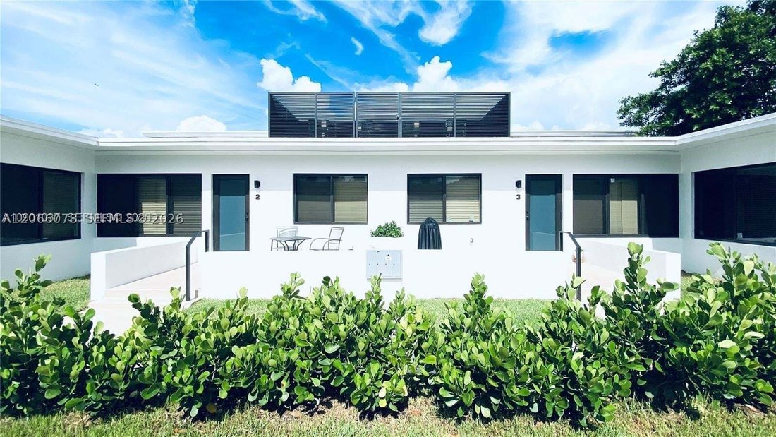 Miami Beach, Florida, United States 2 - 18591540