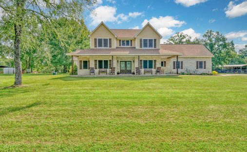 House in Oakhurst, Texas, United States 1