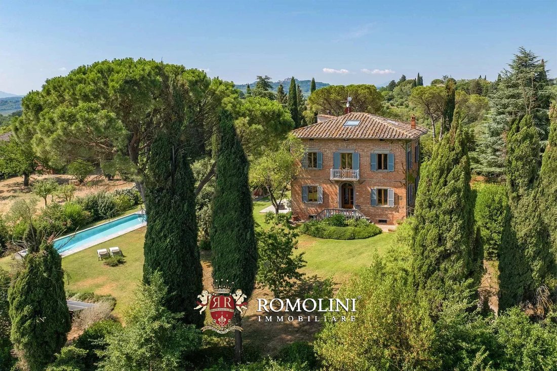Villa in Montepulciano, Tuscany, Italy 1 - 18541360