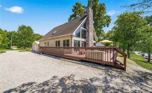 House in Roaming Shores, Ohio, United States 1