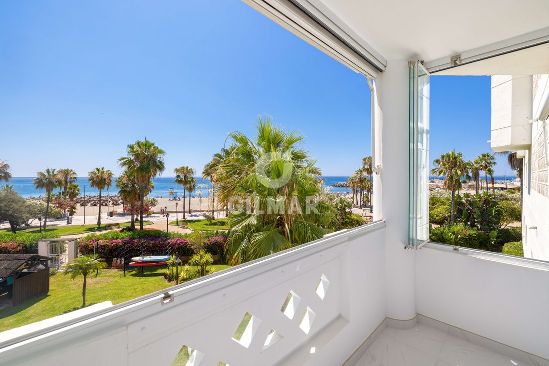 Apartment in Puerto Banus, Marbella, Spain 1 - 18590107