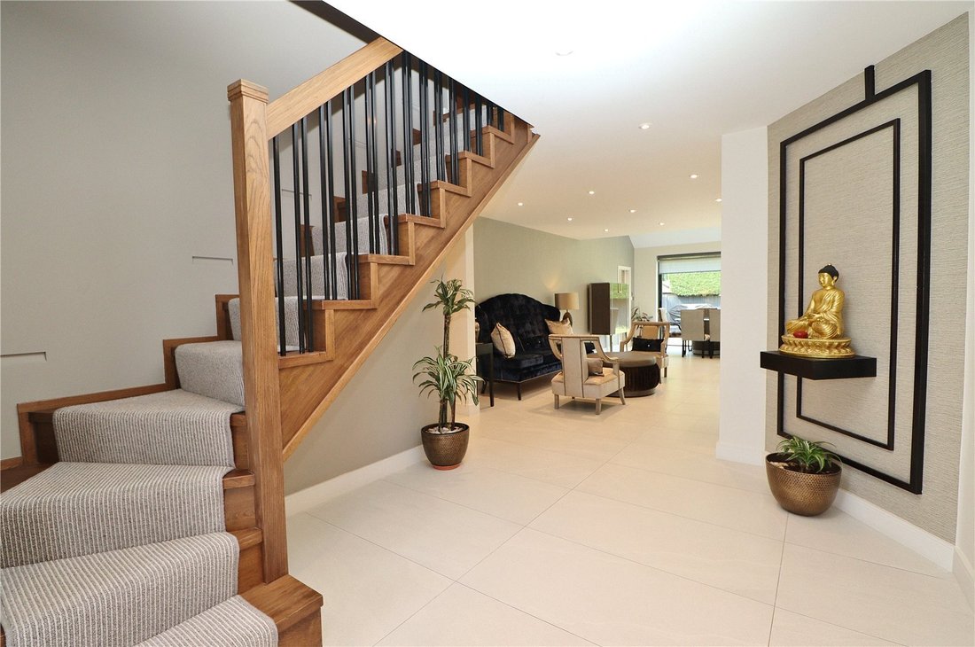 Haus in Elstree (Elstree and Borehamwood), Elstree und Borehamwood, England 2 - 18591217