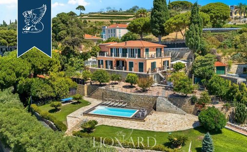 Villa a Bordighera, Liguria, Italia 1