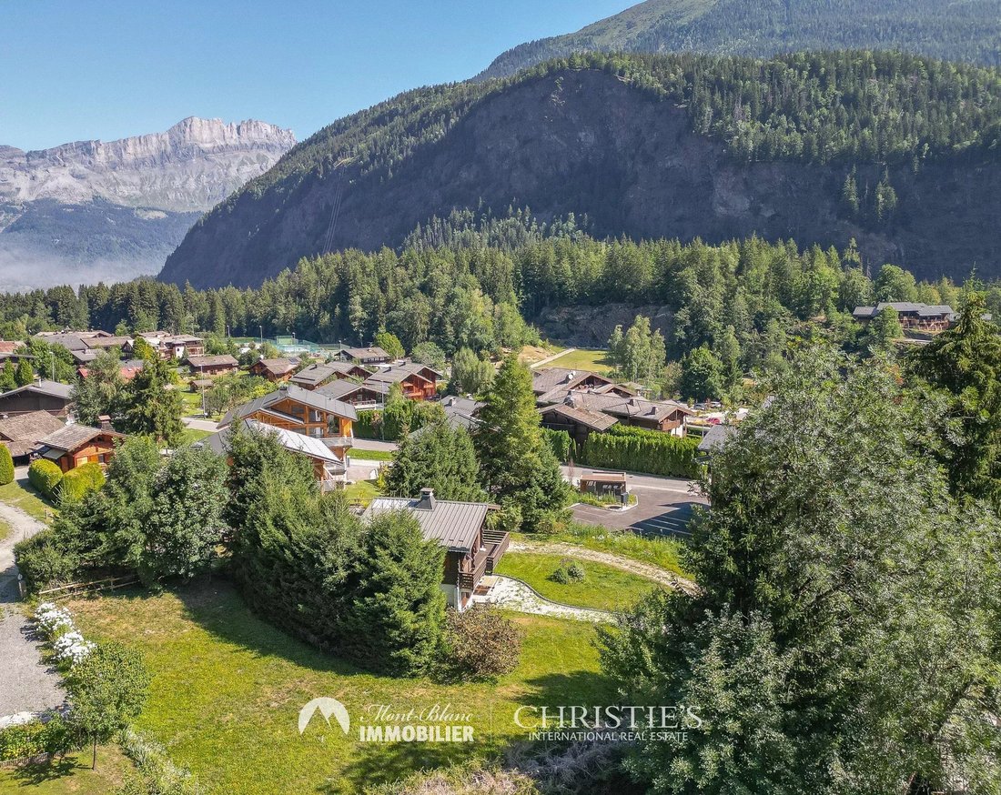 Land in Les Houches, Auvergne-Rhone-Alpen, Frankreich 1 - 18589600