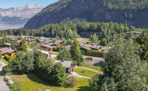 Land in Les Houches, Auvergne-Rhone-Alpen, Frankreich 1