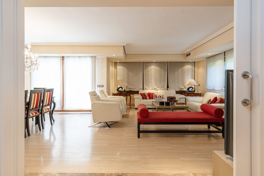 House in Las Rozas de Madrid, Comunidad de Madrid, Spain 3 - 18592857