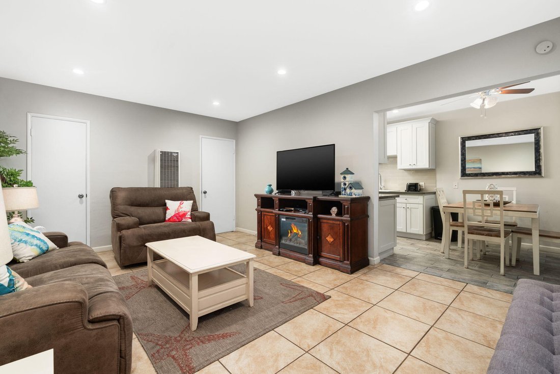 Condo in Carpinteria, California, United States 5 - 18592850