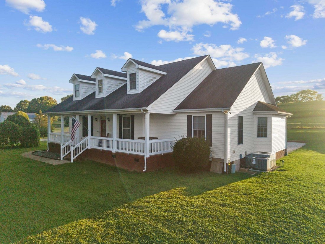 House in Mount Pleasant, Tennessee, United States 4 - 18589448