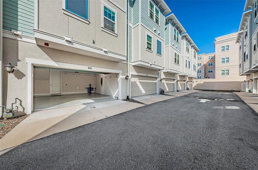 Townhouse in St. Petersburg, Florida, United States 2 - 18591808
