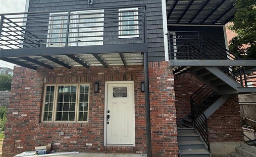 House in New York, New York, United States 1