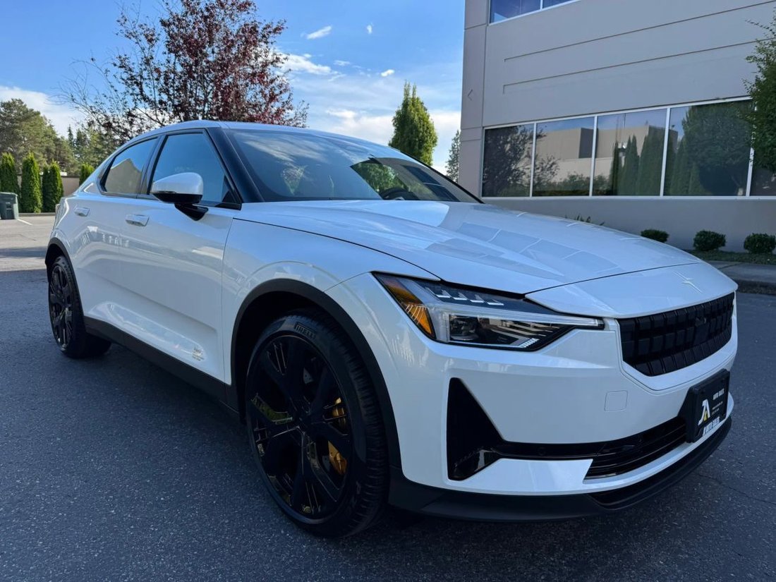Coupe in Bellevue, WA, United States 2 - 18383489