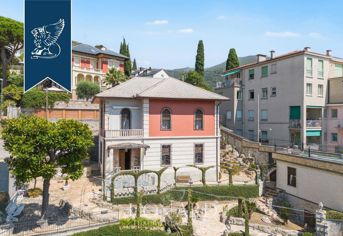 Villa in Central Hill, Alassio, Liguria 3 - 18592804