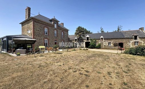 House in Ploubalay, Beaussais-sur-Mer, France 1