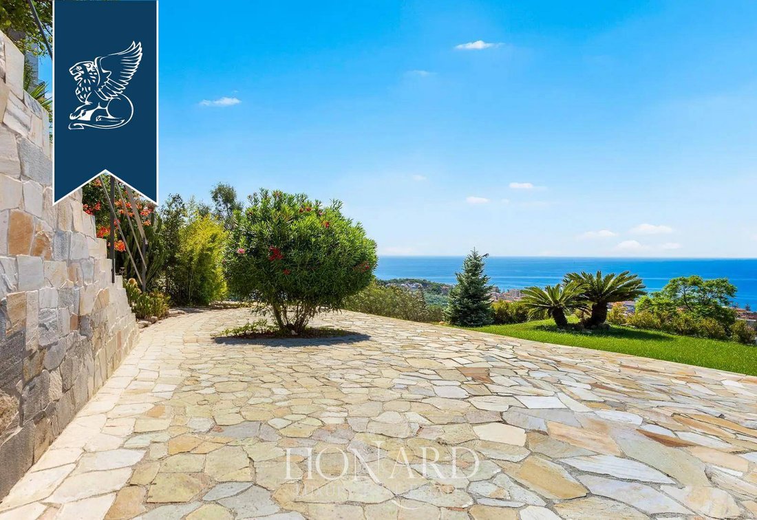 Villa in Bordighera, Liguria, Italy 3 - 18592794