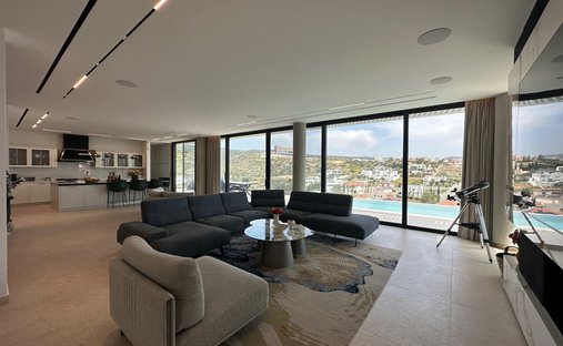 Villa in Agios Athanasios, Limassol, Cyprus 1