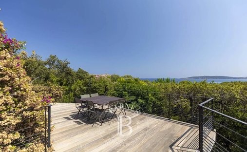 Villa in Lecci, Corsica, France 1