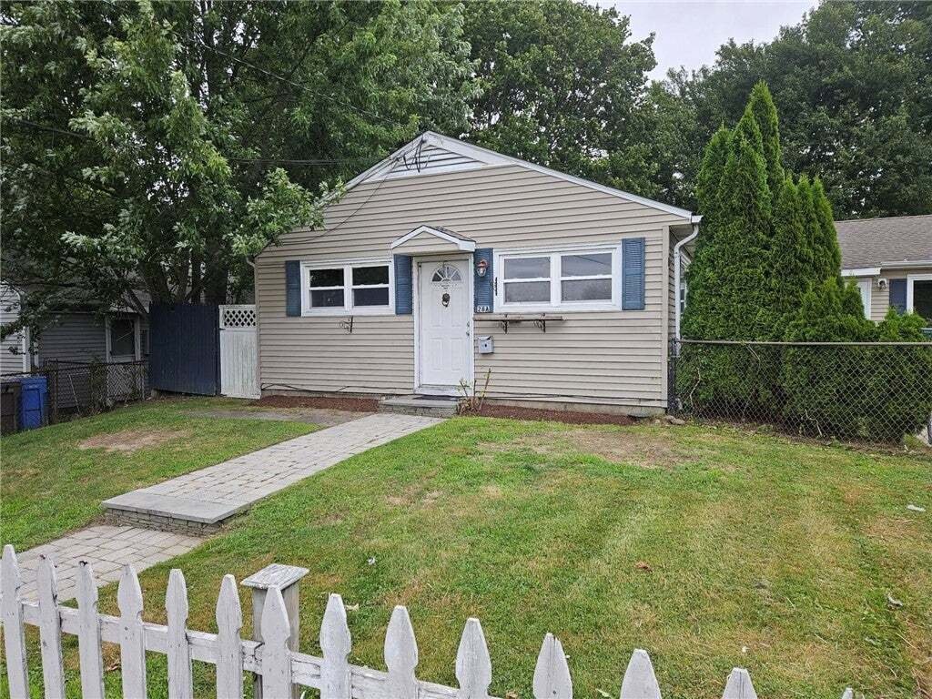 Middletown, Rhode Island, United States 3 - 18590985