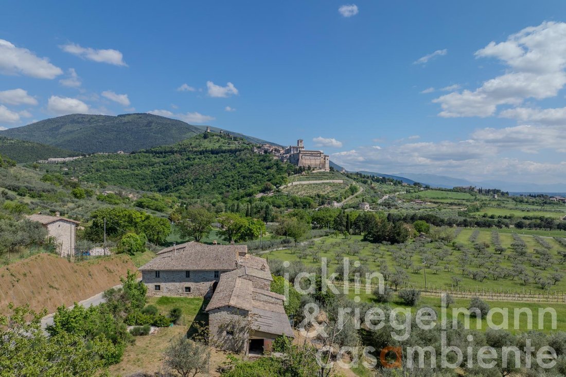 House in Assisi, Umbria, Italy 4 - 18589074