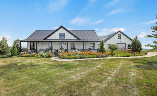 House in Montrose, Wisconsin, United States 1