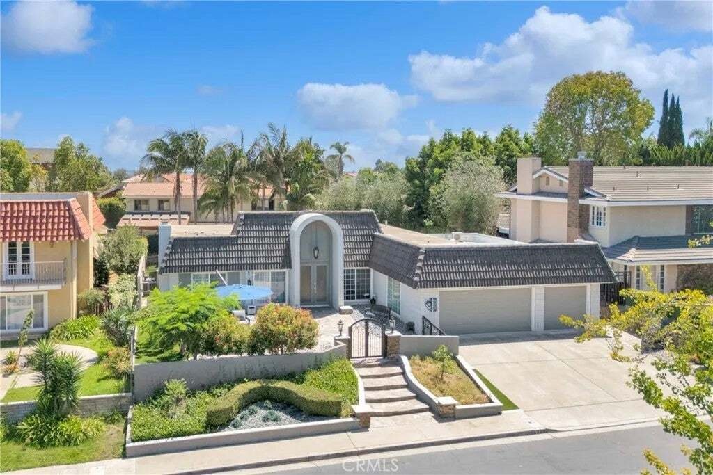House in Signal Hill, California, United States 5 - 18589125