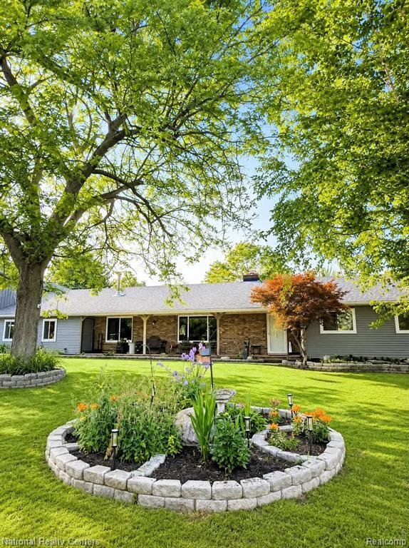 House in Oxford, Michigan, United States 5 - 18316379