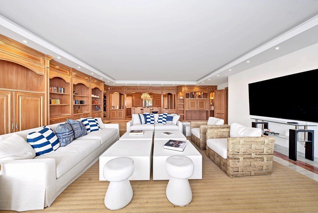 Apartment in Marbella, Andalusia, Spain 4 - 18590272