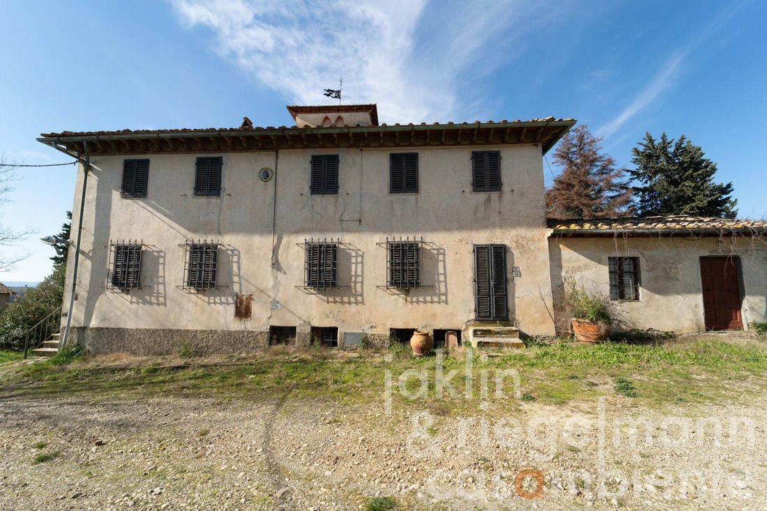 Estate in Center, Montespertoli, Tuscany 4 - 18588944
