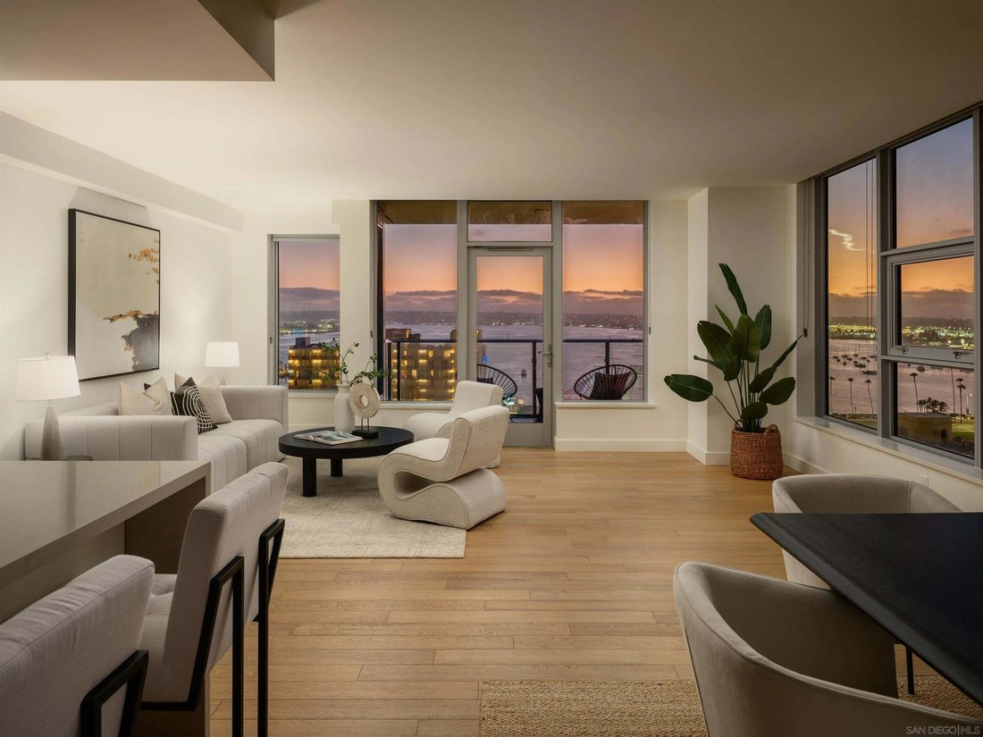 Condo in San Diego, California, United States 1 - 18570737