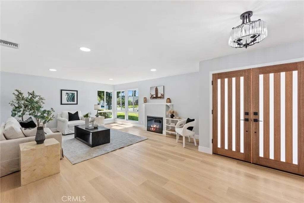 House in Cypress, California, United States 5 - 18592068