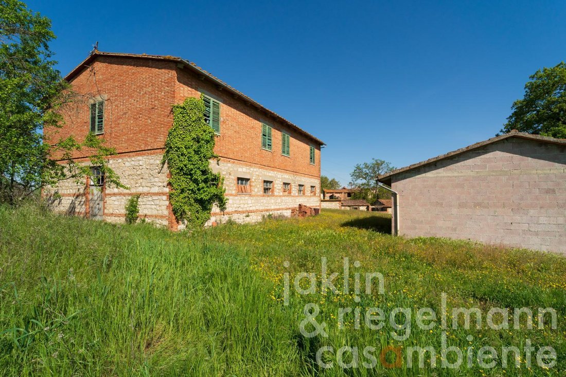 Farm Ranch in Asciano, Tuscany, Italy 2 - 18589146