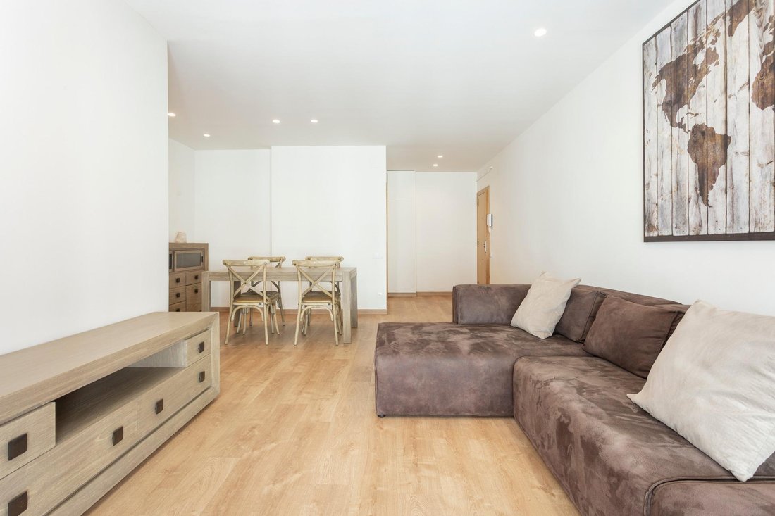 Wohnung in Sarrià-Sant Gervasi, Barcelona, Spanien 4 - 18592396