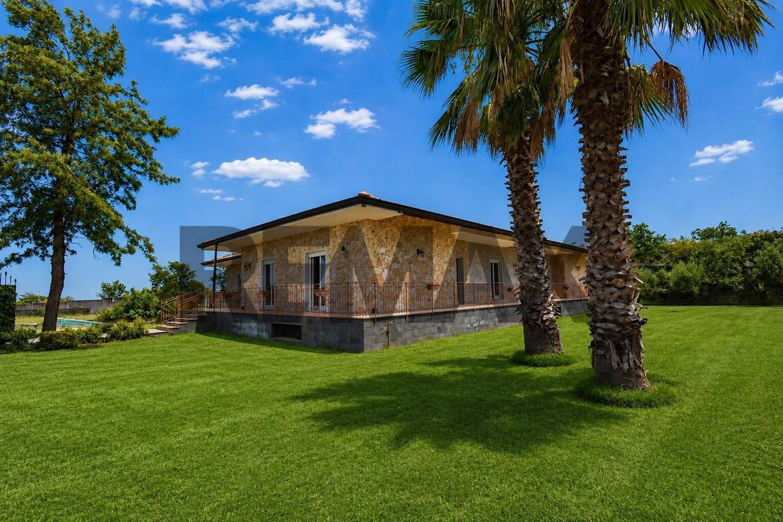 Villa in Mascalucia, Sicily, Italy 3 - 18593658