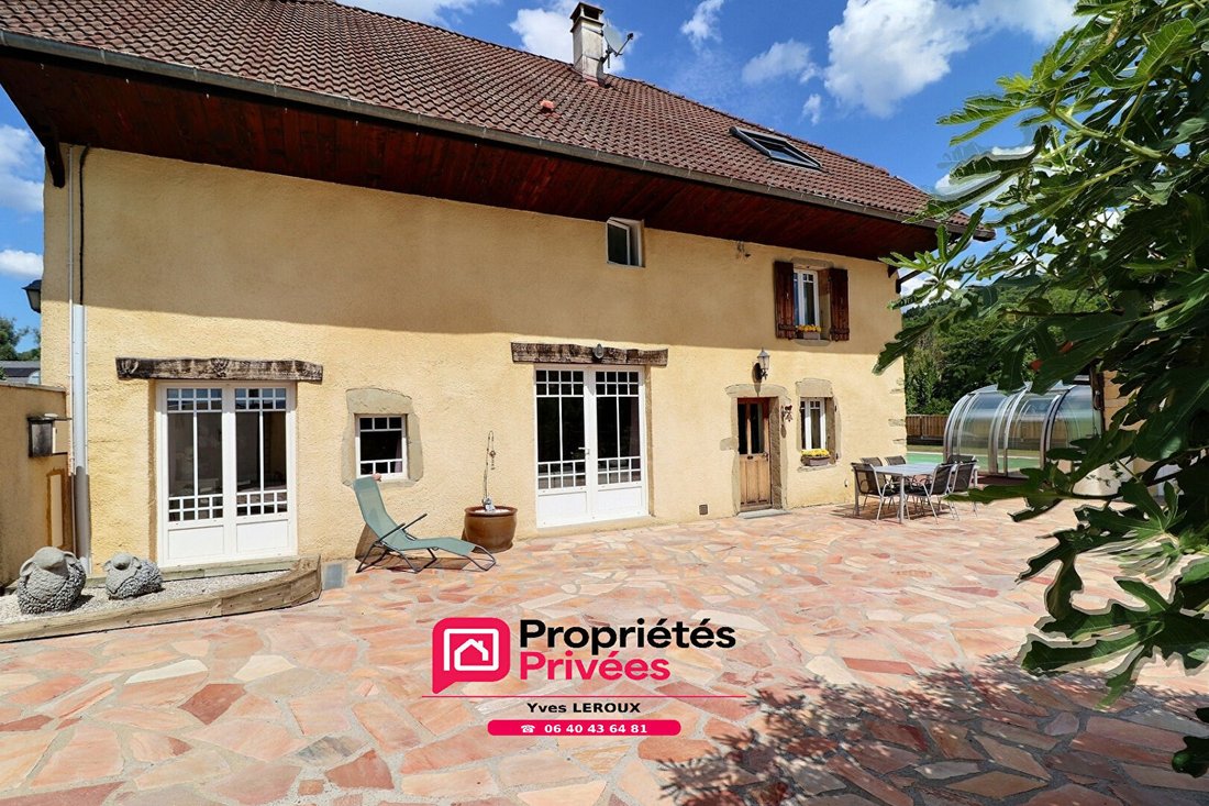 Villa in La Balme-de-Sillingy, Auvergne-Rhône-Alpes, France 3 - 18593147
