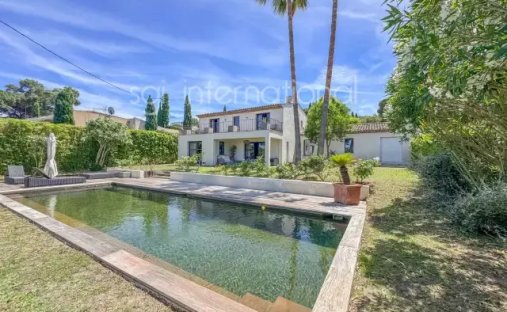 House in Gassin, Provence-Alpes-Côte d'Azur, France 1