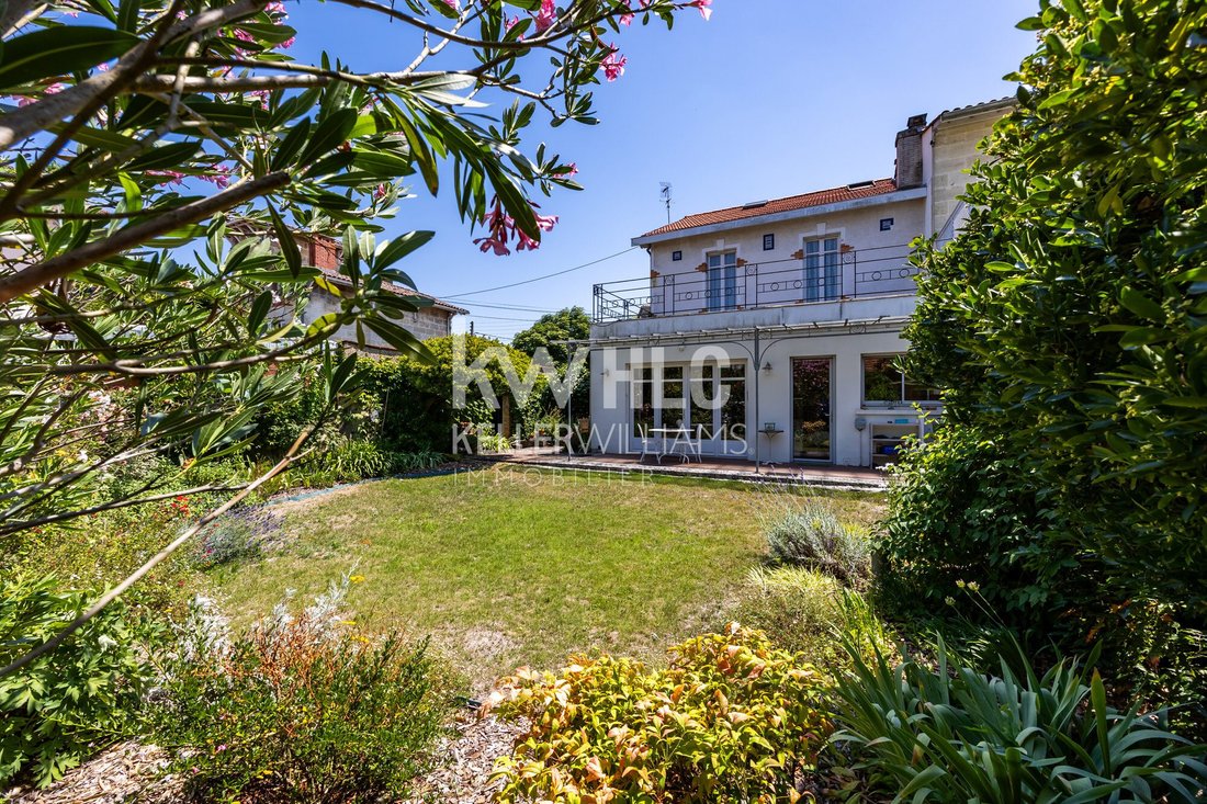 House in Caudéran-Barrière Judaïque, Bordeaux, France 1 - 18593910
