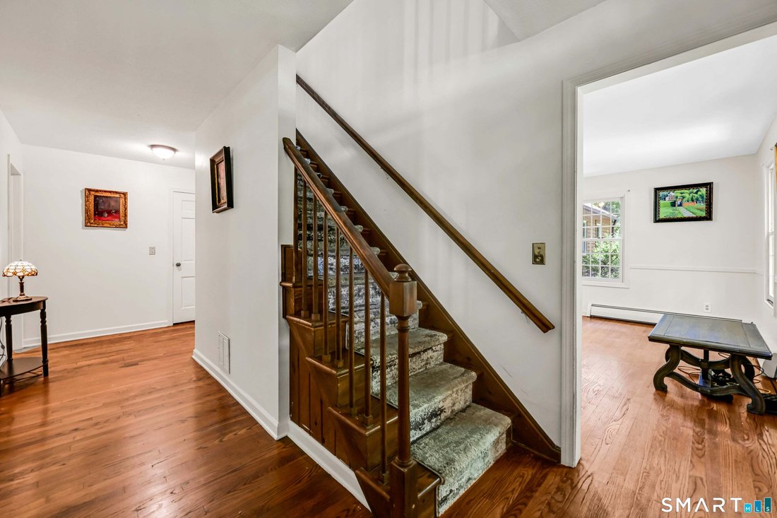 House in Newtown, Connecticut, United States 5 - 18588991