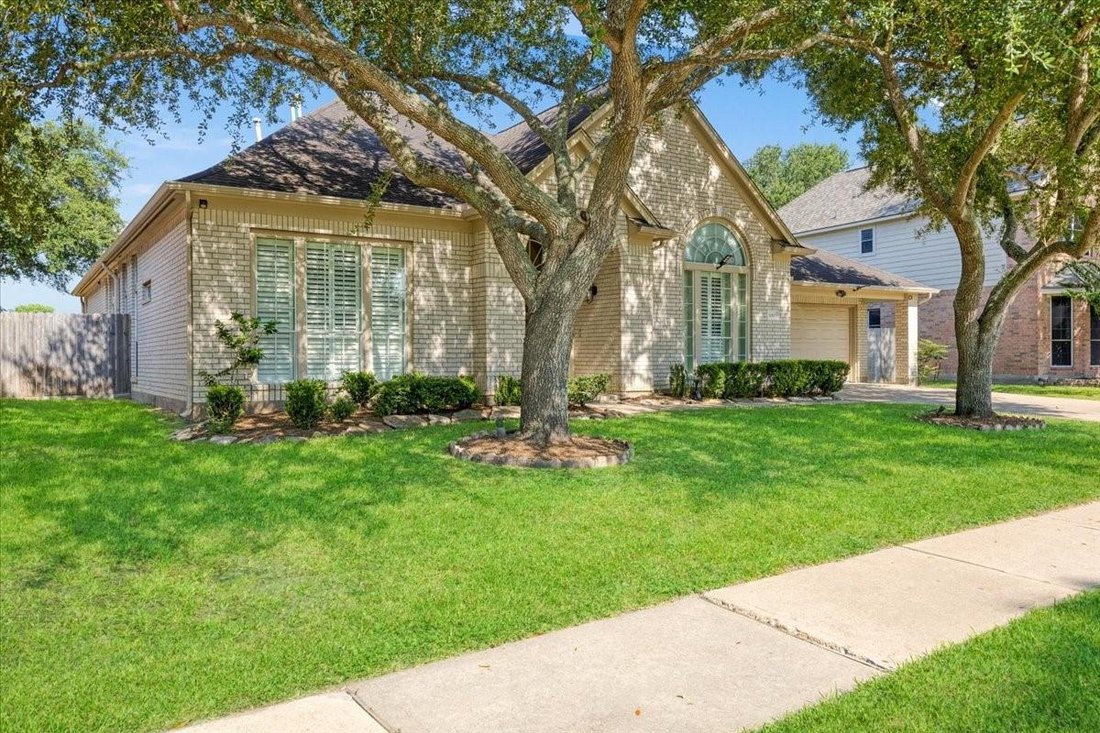 House in Pearland, Texas, United States 3 - 18165178