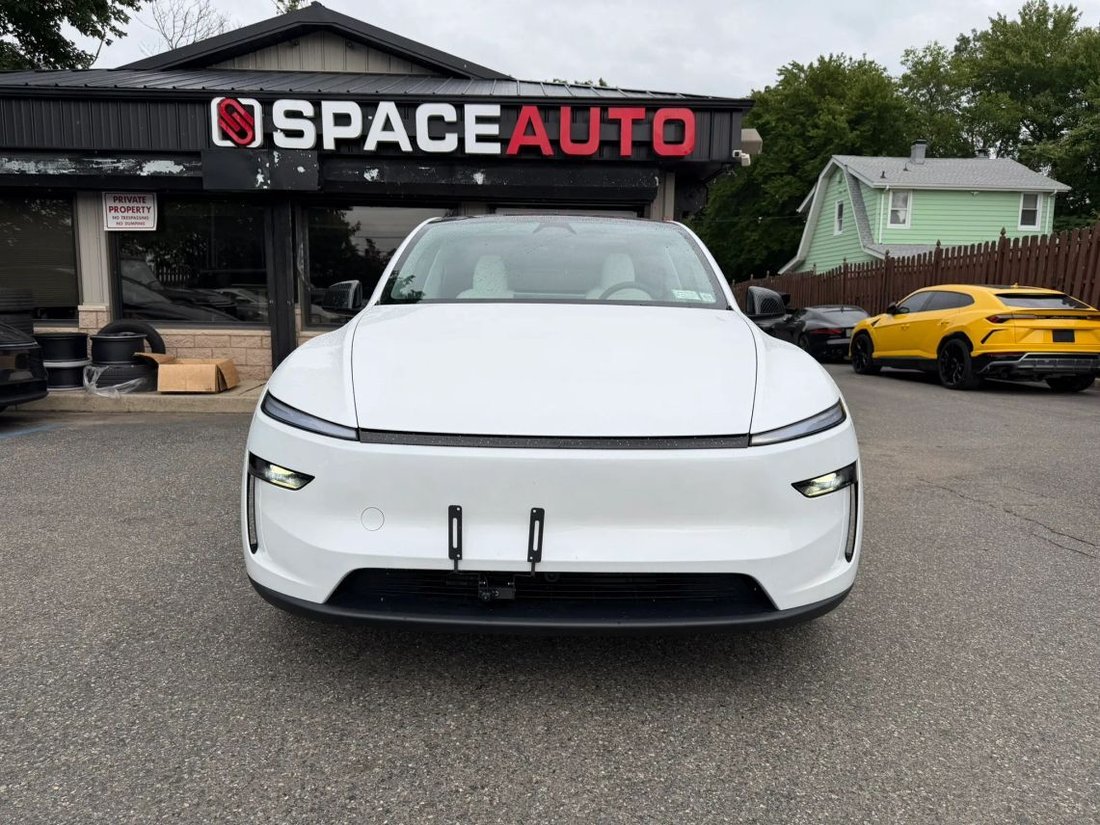 Suv in East Brunswick, NJ, United States 3 - 18563770