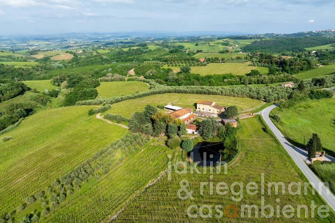 Farm Ranch in Montaione, Tuscany, Italy 2 - 18589202