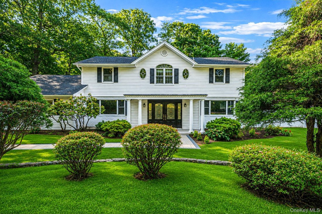 House in Huntington Station, New York, United States 2 - 18591180