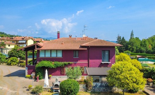 Villa in Capriglio, Piemont, Italien 1